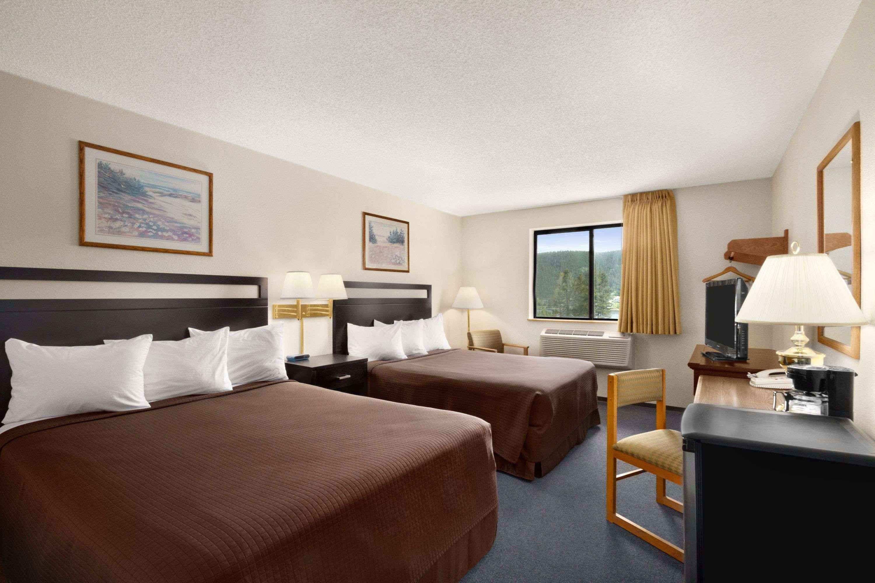 Super 8 By Wyndham Williams Lake Bc Exterior foto