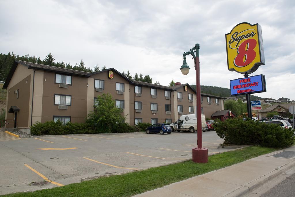 Super 8 By Wyndham Williams Lake Bc Exterior foto